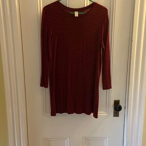 Dark red w/navy stripe tunic